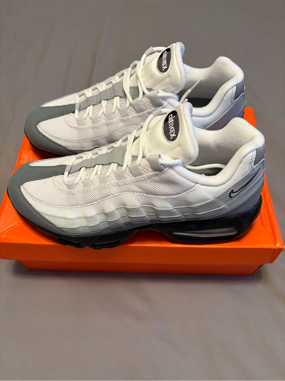 Nike Men’s Air Max 95 Sneakers - White & Gray